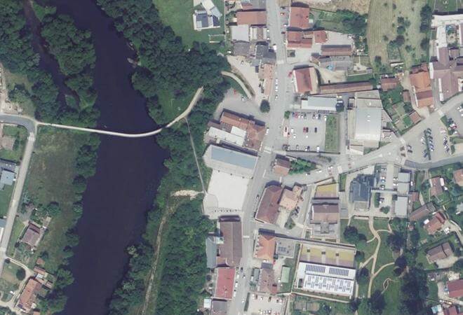 Vue aérienne Marché Hebdomadaire d'Eloyes, Éloyes