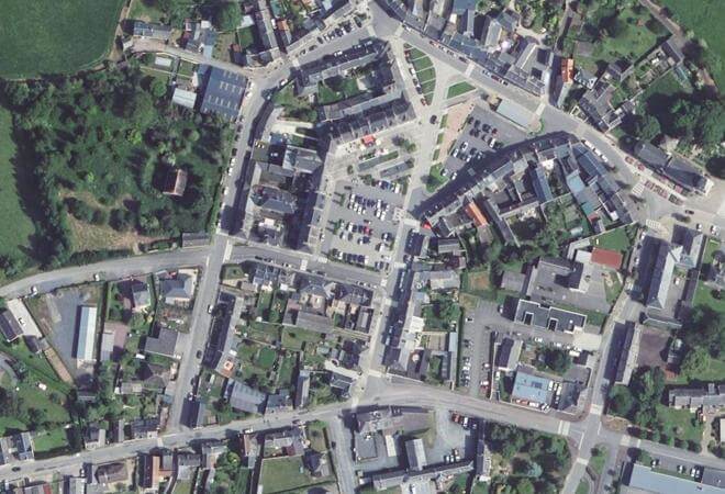 Vue aérienne Marché hebdomadaire, Trévières