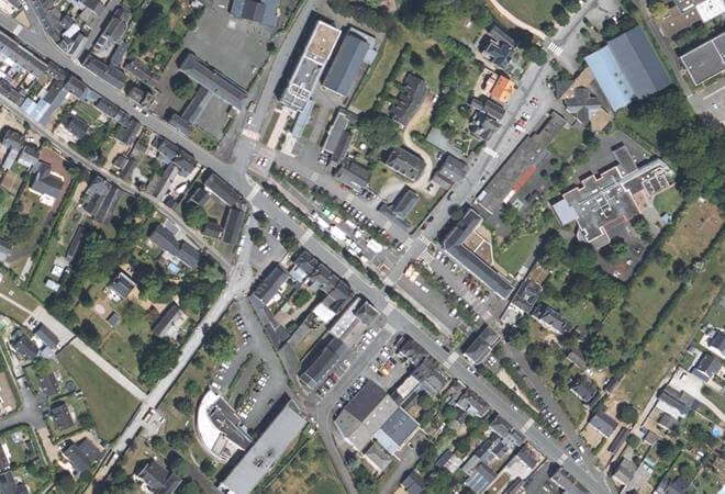 Vue aérienne Marché (jeudi matin), Seiches-sur-le-Loir