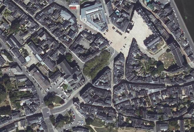 Vue aérienne Marché, Laval