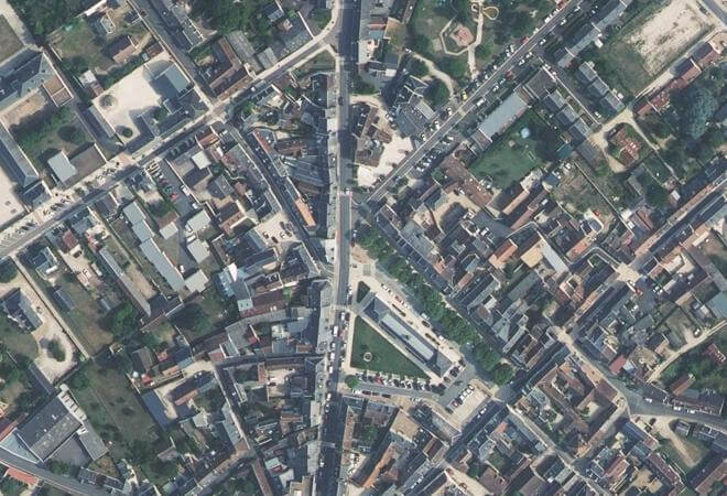 Vue aérienne Marché le vendredi, Le Controis-en-Sologne