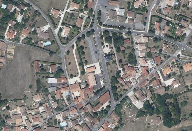 Vue aérienne Marché mensuel de Brie, Brie