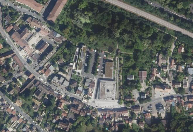 Vue aérienne Marché, Osny