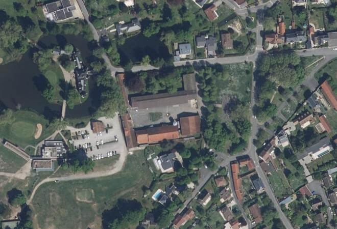 Vue aérienne Marché paysan de Gueux, Gueux