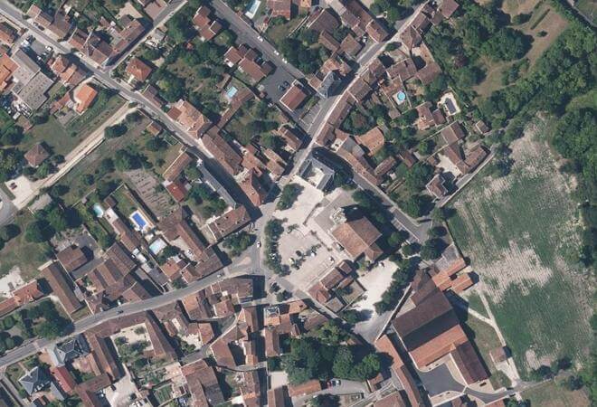 Vue aérienne Marché plein air, Segonzac
