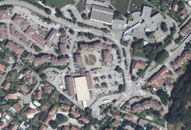 Vue aérienne Marché Pont rouge, Claix