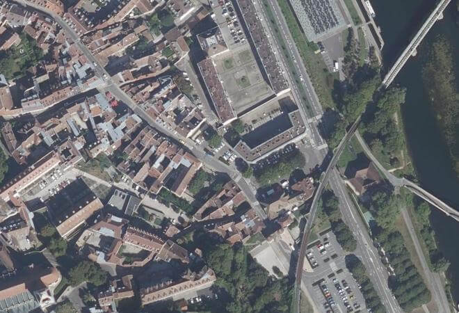 Vue aérienne Marché Rivotte, Besançon