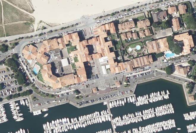 Vue aérienne Marché Sokoburu, Hendaye