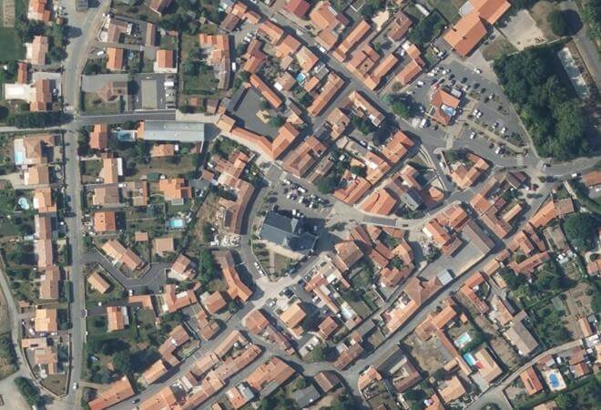 Vue aérienne Place de l'église, L'Île-d'Olonne