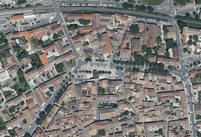 Vue aérienne Place de la glacière, Monteux