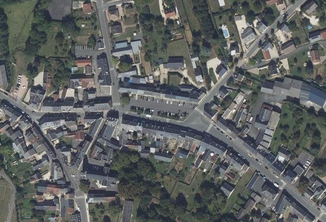 Vue aérienne Place de la Mairie, Saint-Martin-d'Auxigny