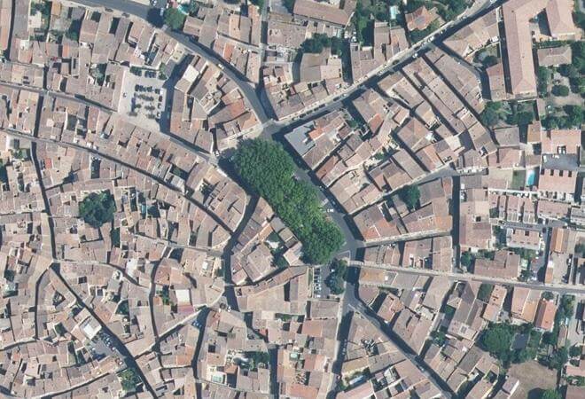 Vue aérienne Place de la République (la Promenade), Florensac