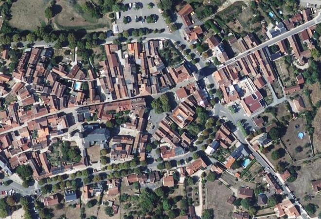 Vue aérienne Place des Conques, Villeneuve
