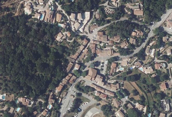 Vue aérienne Place du Jeu de Boules, Les Adrets-de-l'Estérel