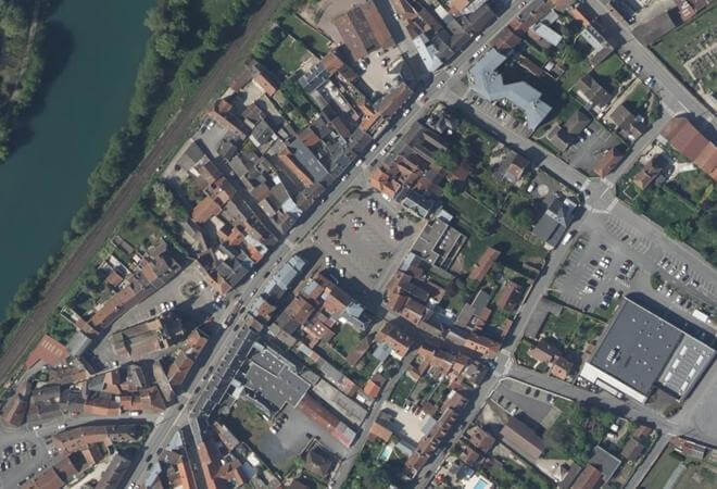 Vue aérienne Place du Luxembourg, Dormans