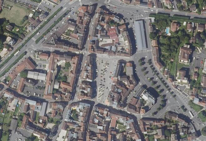 Vue aérienne Place du marché, Coulommiers