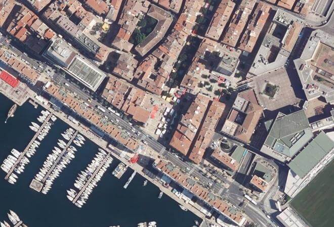 Vue aérienne Place Louis Blanc, Toulon