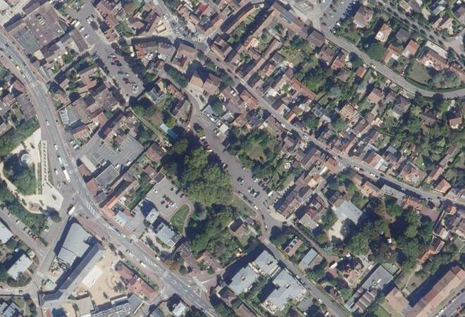 Vue aérienne Place Mendès France, Verneuil-sur-Seine