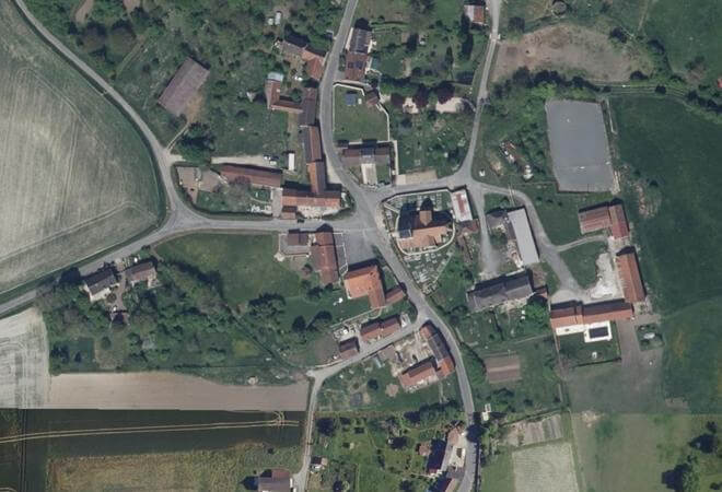 Vue aérienne Place René Barbier, Vézilly