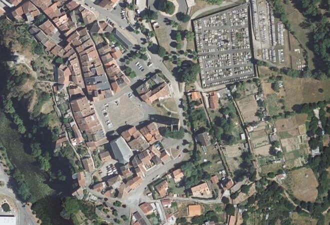 Vue aérienne Place Saint-Michel, Tarascon-sur-Ariège