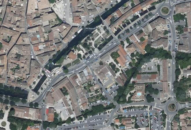 Vue aérienne Square des Maréchaux, L'Isle-sur-la-Sorgue